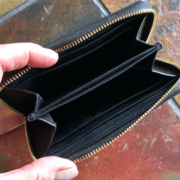 Compact genuine leather wallet with little bling - Picture 4 of 4